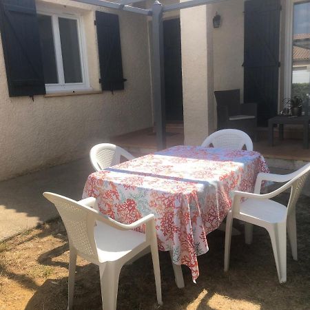 Les Amandiers Abeilhan Bagian luar foto